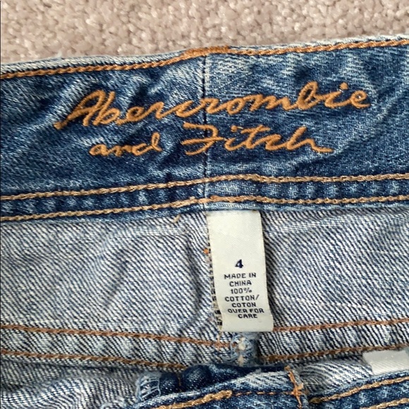 WOMENS JEANS SKIRT (size 4) - Picture 3 of 3